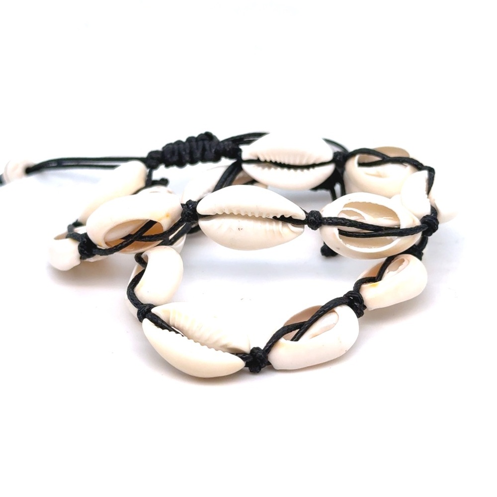Shell‎ Wrap Bracelet with Black Cord (d)